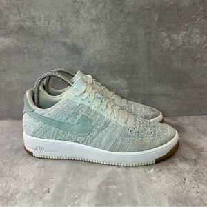 Nike Air Force 1 Flyknit Sneakers 820256-400 Womens sz 9- teal